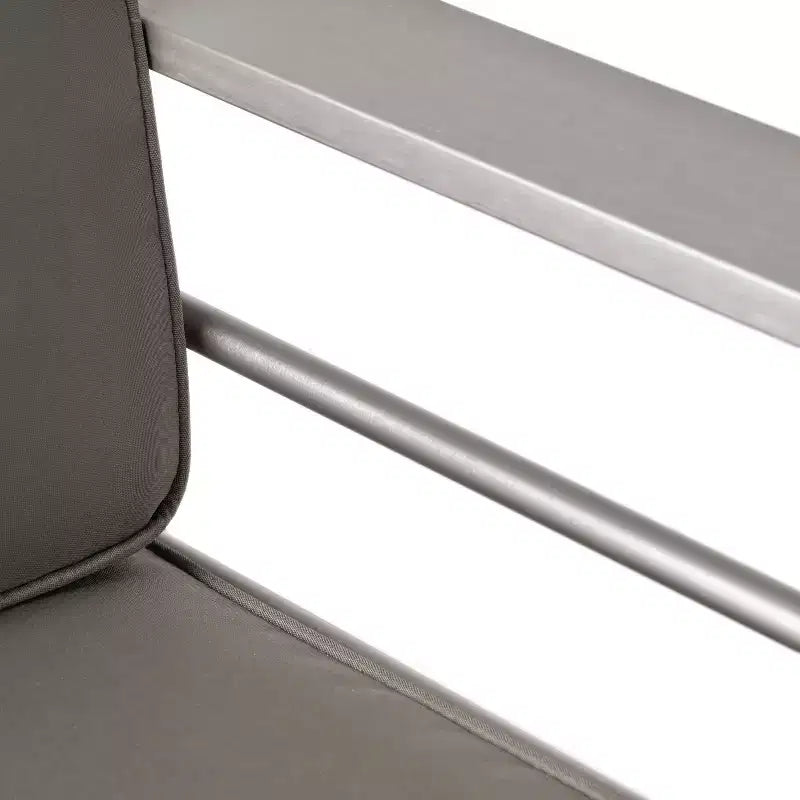 Christopher Knight Home Cape Coral Ensemble de 4 fauteuils de club et poufs d'extérieur en aluminium avec coussins, kaki/argent