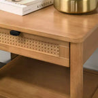 Ensemble de chambre à coucher 2 pièces en bois d'hévéa Vichy Roundhill Furniture, lit plateforme avec table de chevet