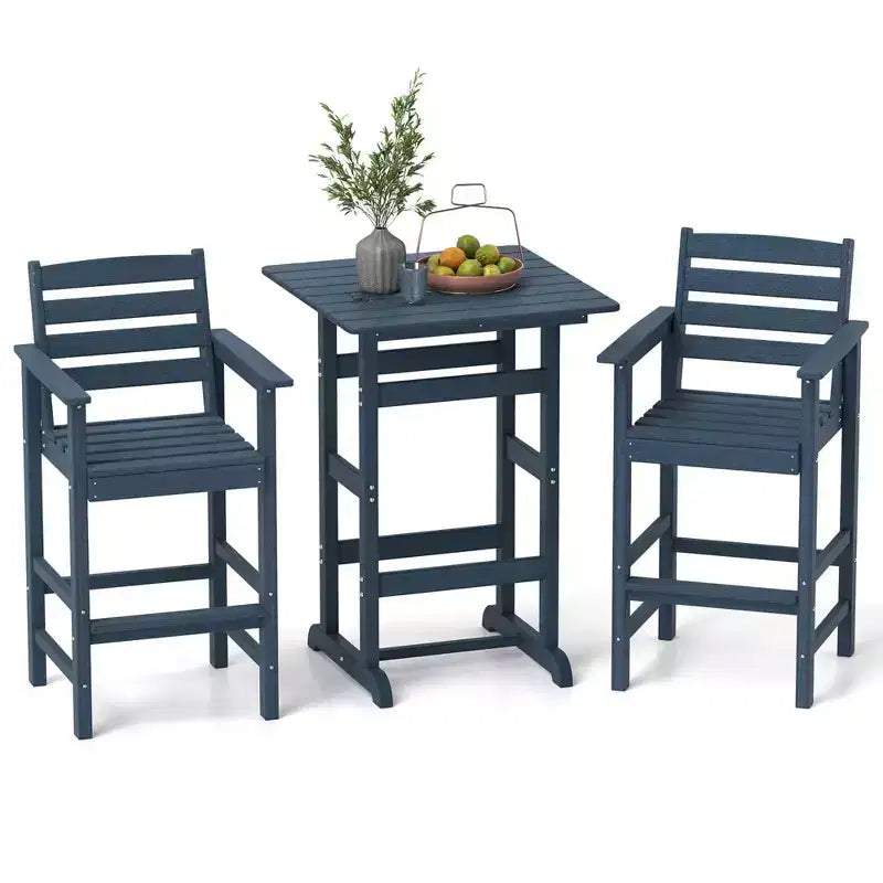 Ensemble de bar 3 pièces Costway pour terrasse, chaises de bar en PEHD avec table haute carrée, repose-pieds et dossier Bleu marine/Gris/Marron/Noir