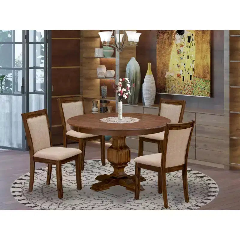 Ensemble de salle à manger 5 pièces HomeStock Belmont – Table de salle à manger à pied central et 4 chaises de salle à manger Parson dossier haut couleur sable clair – Finition noyer antique
