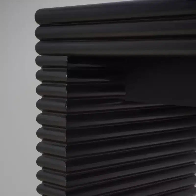 Console moderne avec base nervurée