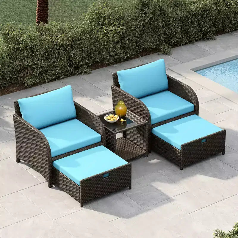 Salon de jardin 5 pièces en osier, avec table basse en verre trempé, fauteuils avec poufs et coussins pour jardin et terrasse.