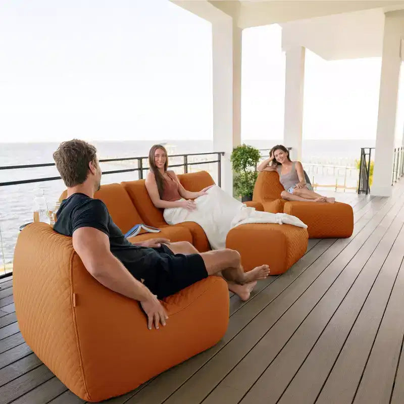 Ensemble de mobilier de jardin Big Joe Solvana, canapé en cuir surpiqué de silicone doux au toucher et résistant aux intempéries, sectionnel 7 pièces, couleur sable miel