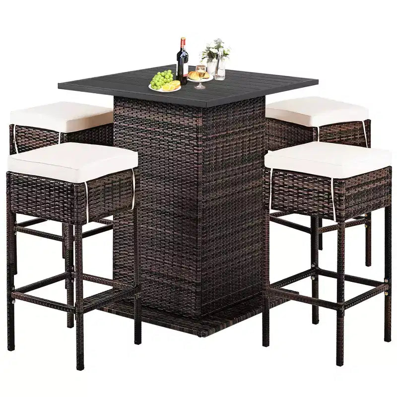 Costway Table de bar 5 pièces en rotin pour terrasse avec tabourets et étagère de rangement cachée, coussinée