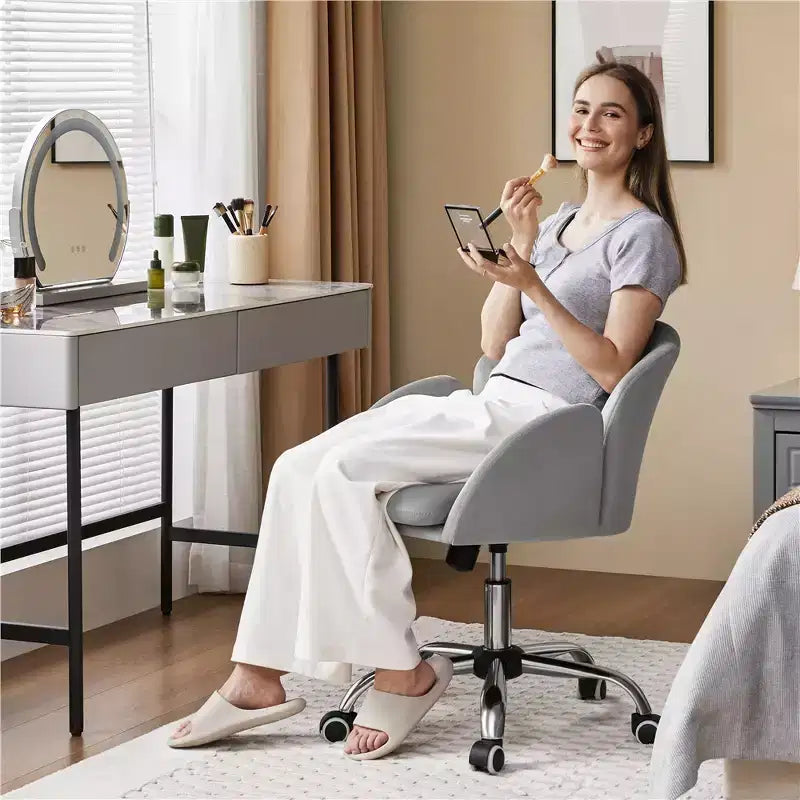 Chaise de bureau pivotante à roulettes avec accoudoirs pour la maison ou le bureau